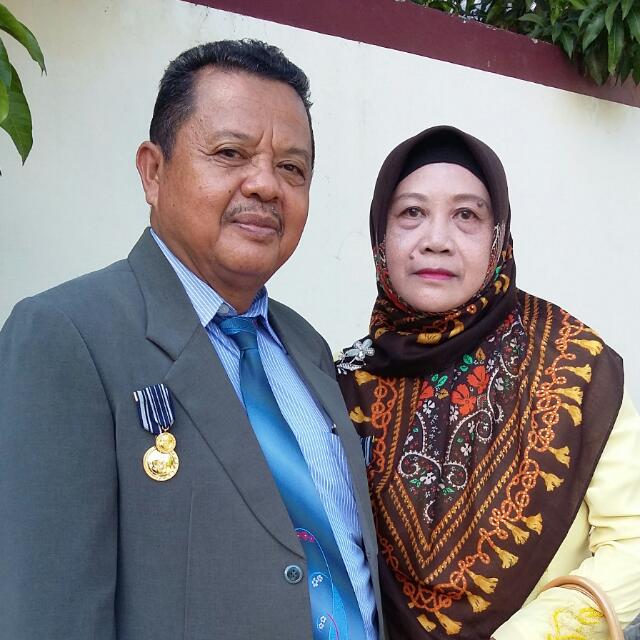 Prof. Dr. Asna Ntelu, M.Hum